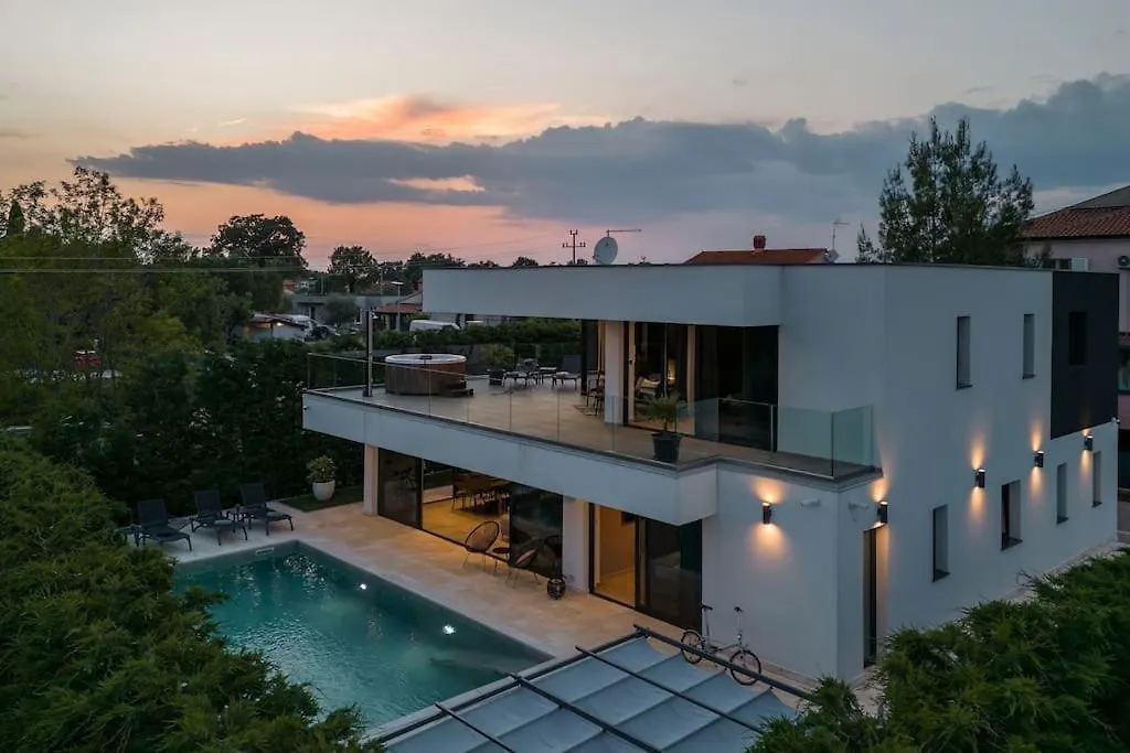 Villa Zorina Heated Pool 45 M2, Jacuzzi & Sauna Sveti Ivan  0*, Sveti Ivan (Istria) Chorvatsko