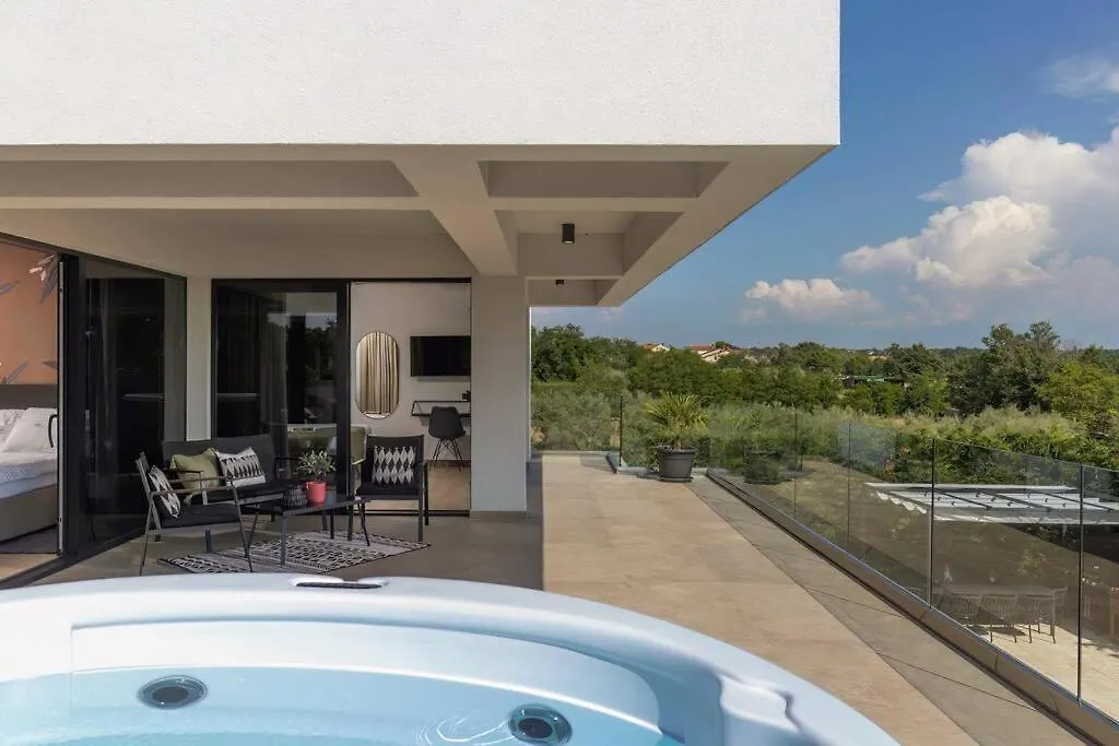 Villa Zorina Heated Pool 45 M2, Jacuzzi & Sauna Sveti Ivan  Sveti Ivan (Istria)